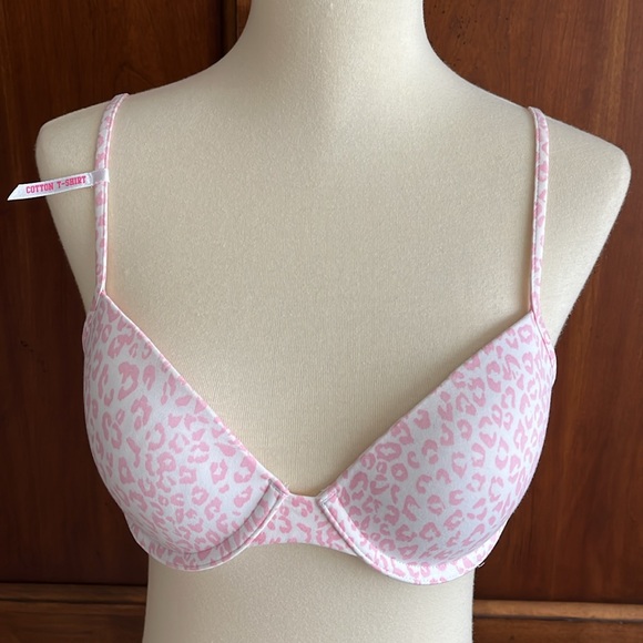 PINK Victoria's Secret Other - Love Pink Leopard Print T-Shirt Demi Bra EUC 34B